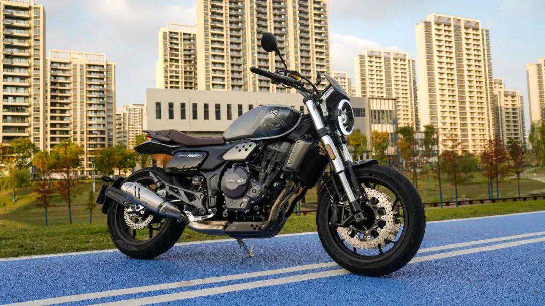 更强的性能复古—3.68万赛科龙RE560静态评测