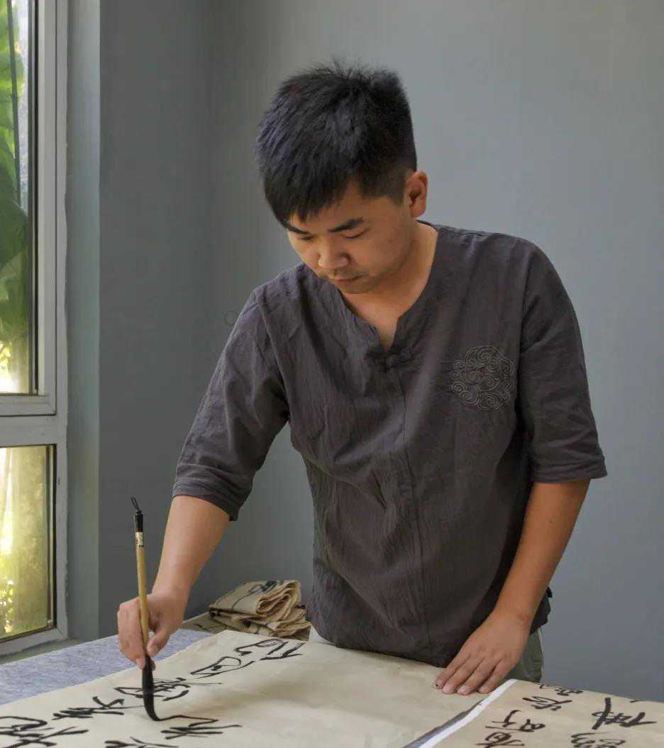 江苏的这几位90后书法家，挺猛，行草书个性鲜明