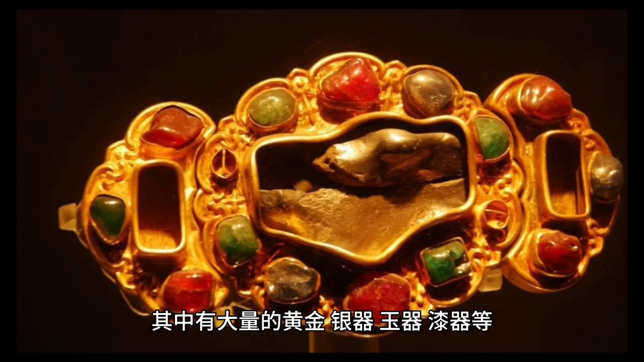 神秘的双鱼玉佩：直径6.5厘米，一条阳鱼相互缠绕