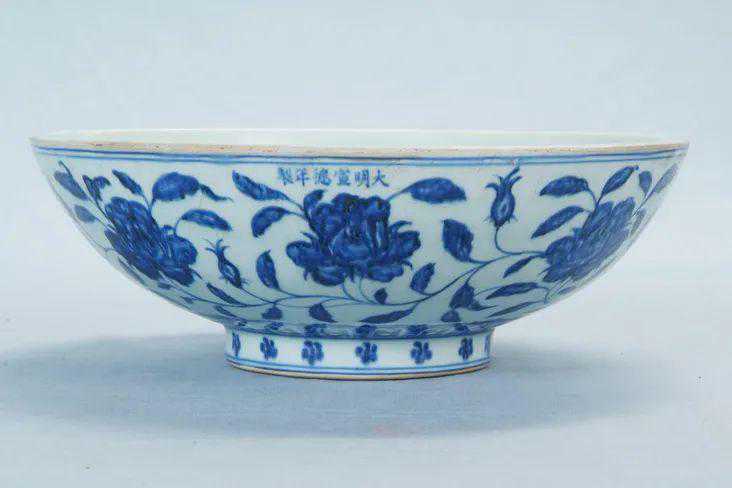 助力东亚文化之都创建——馆藏珍品鉴赏｜明青花碗