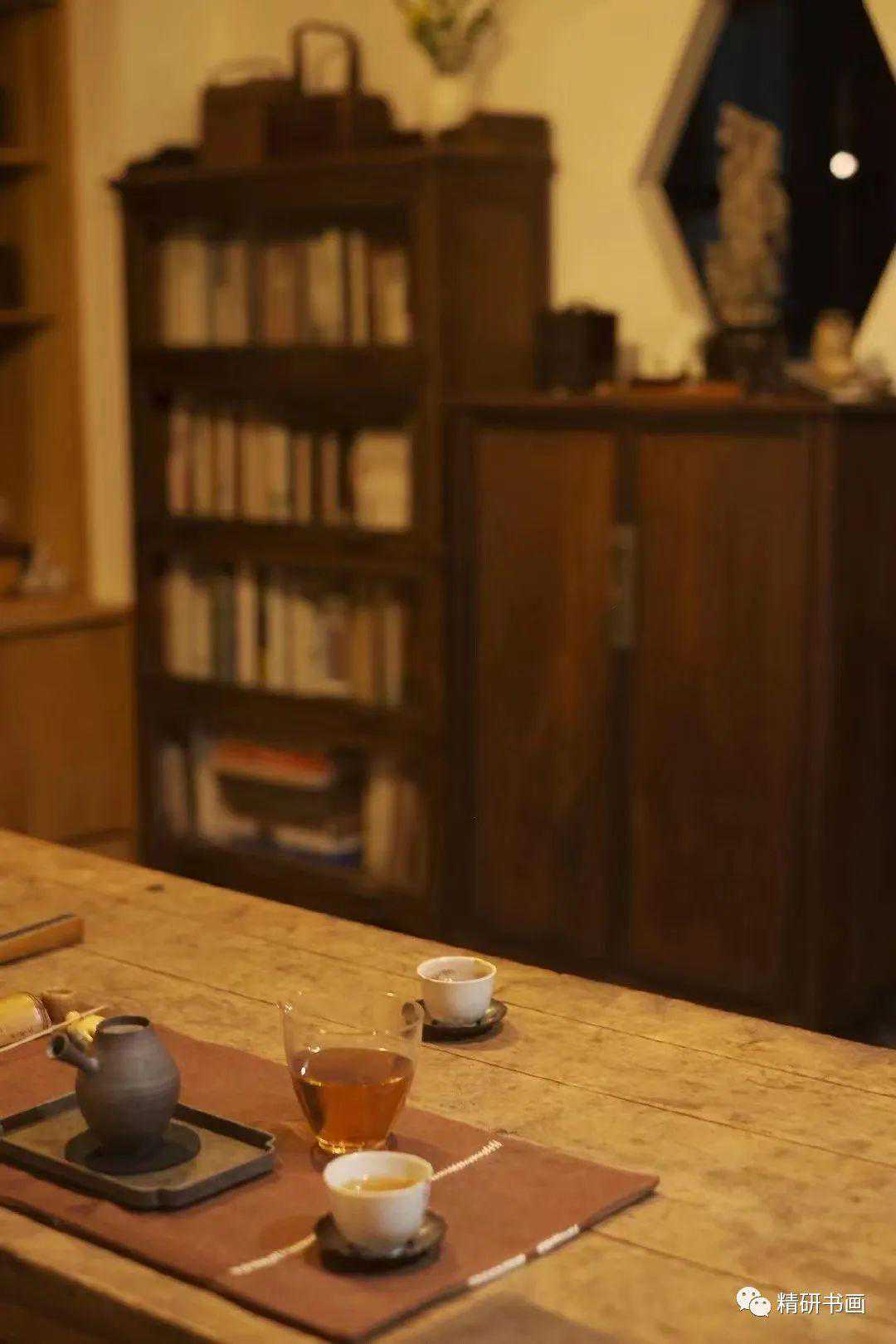 记李逸野先生题斋