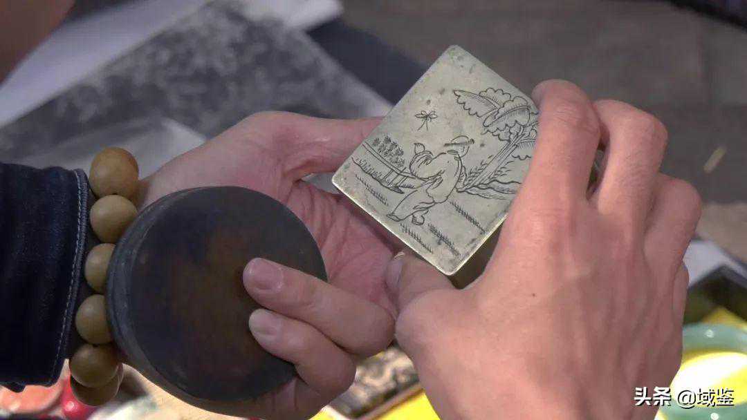 奶奶戴了一辈子的嫁妆银戒指，竟在地摊淘到同款