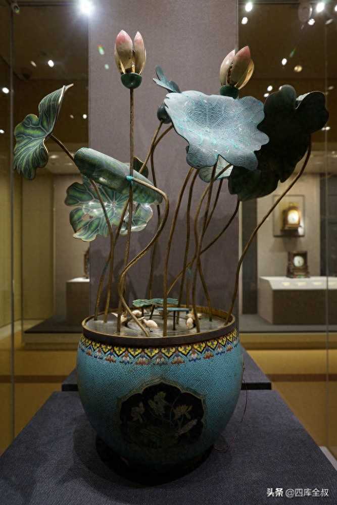 慈禧太后秘藏的嵌珐琅转鸟开荷花缸