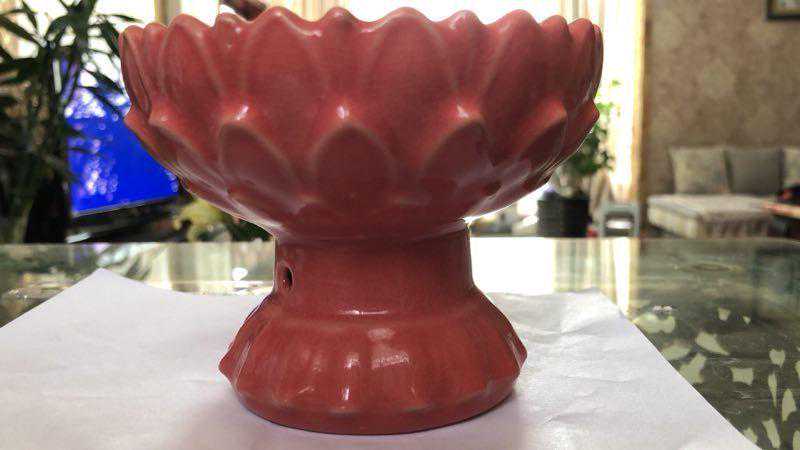 汝窑风格瓷出世，蔡字落款精品珊蝴红釉莲花瓣纹盏