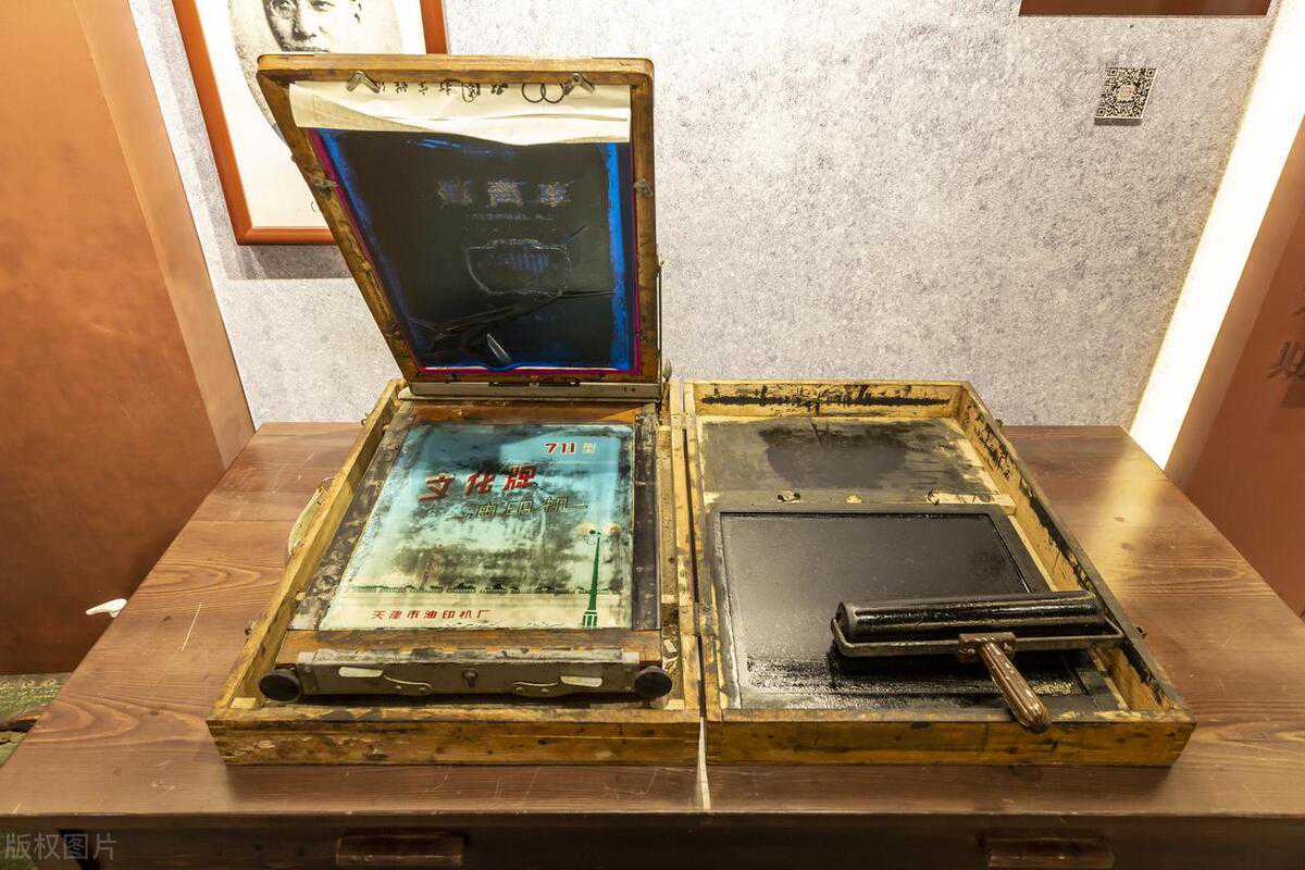 回忆刻蜡纸的时光，致敬从教30年