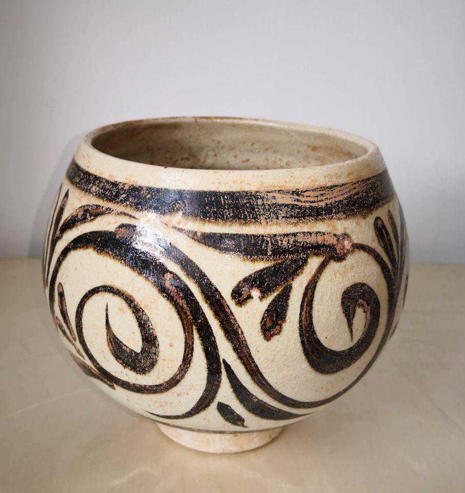 漂亮的小罐，年代你断定对了吗？