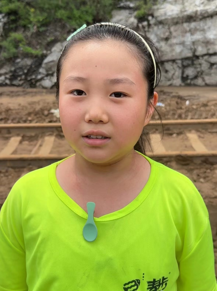 向深山挺进！记者直击救援转运第一线——