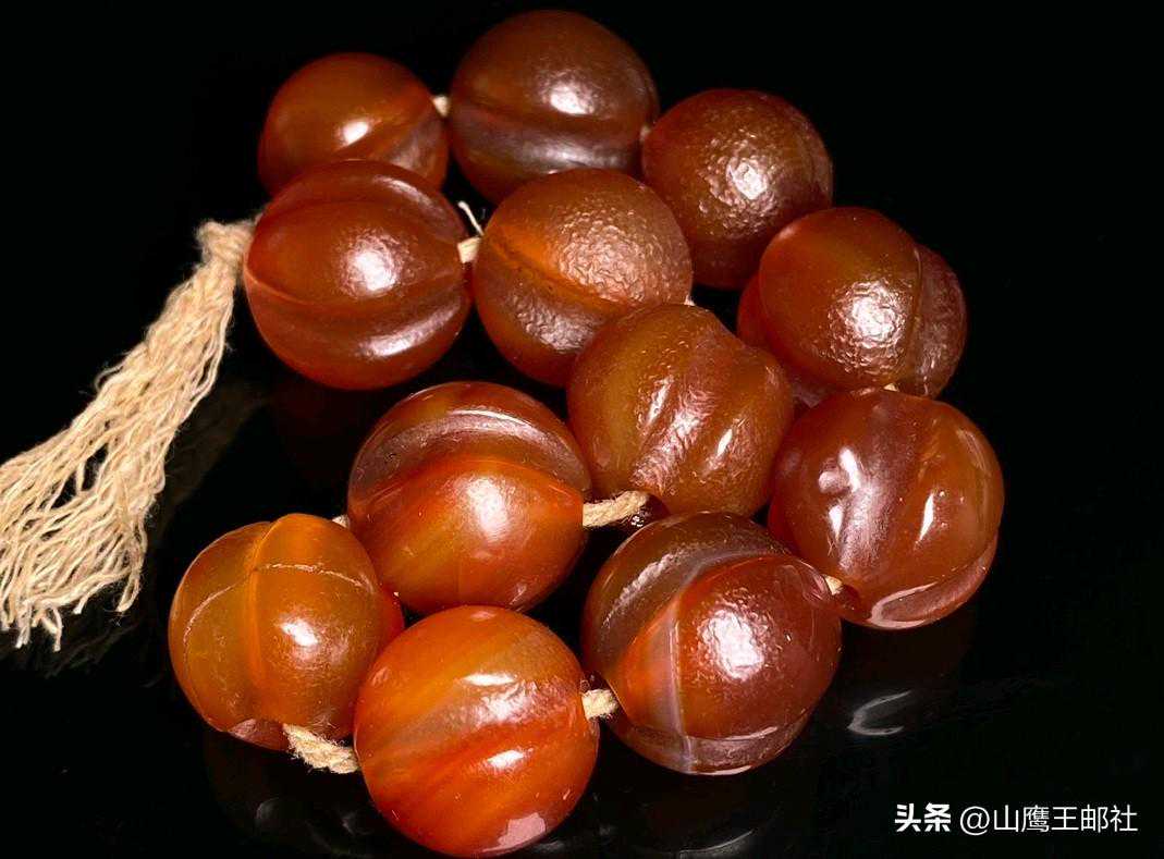 南红玛瑙手串 现在值钱吗？