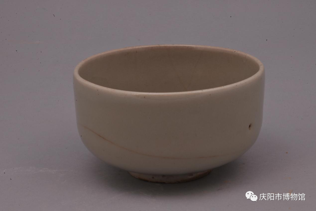 庆阳市博物馆线精品文物鉴赏丨宋耀州窑粉青釉钵形碗
