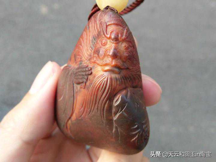 新疆和田玉，红玉是否存在？是红沁籽料？