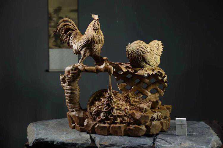 木雕摆件：木雕匠人的巧夺天工