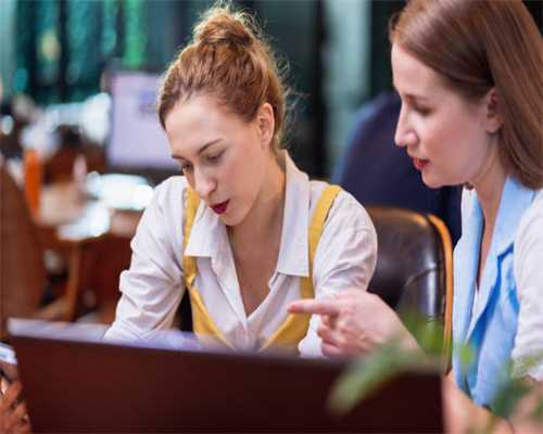 收藏品学习：南宋 龙泉窑青釉模印双鱼纹莲瓣盘 请您鉴赏