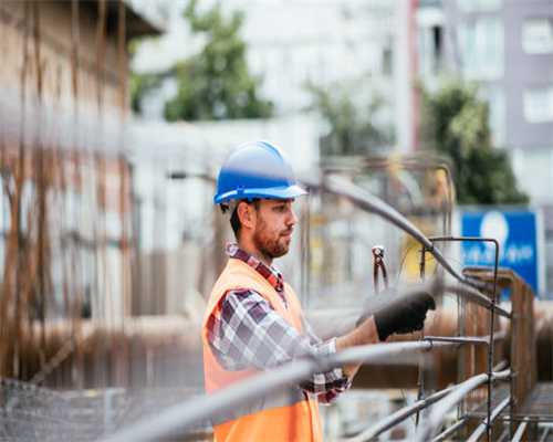 一个画家成功的背后，是1000家画廊破产，和无数收藏家失败