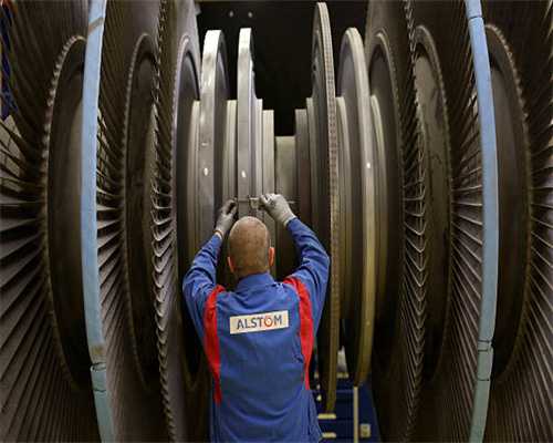 中国瓷器文化：明清流行工艺复杂的瓷器造型方斗杯